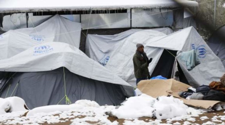 Spiegel: Οι πρόσφυγες πεθαίνουν από την αδιαφορία της ΕΕ