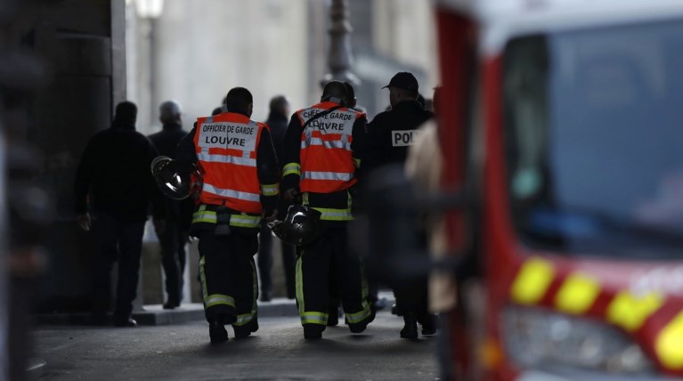 29χρονος Αιγύπτιος ο δράστης της επίθεσης στο Λούβρο
