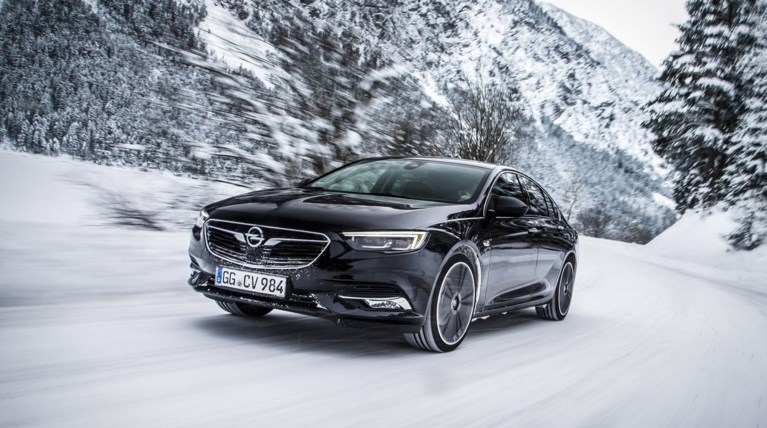 Ζεστάνετε το νέο Insignia Opel Grand Sport πριν μπείτε, με τηλεχειρισμό