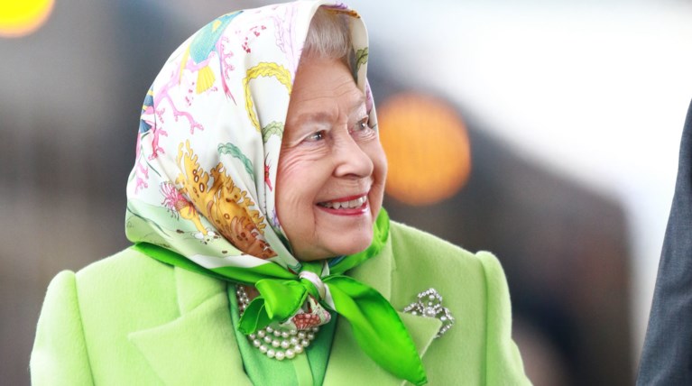 Η βασίλισσα Ελισάβετ μόλις απέδειξε ότι είναι πολύ σκληρή για να πεθάνει