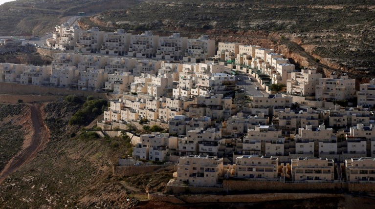 Το Ισραήλ νομιμοποιεί δεκάδες οικισμούς Εβραίων εποίκων σε παλαιστινιακή γη
