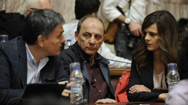 Τσακαλώτος & Αχτσιόγλου «έκαναν κόμμα» στην Κ.Ε του ΣΥΡΙΖΑ - δείτε φωτό -