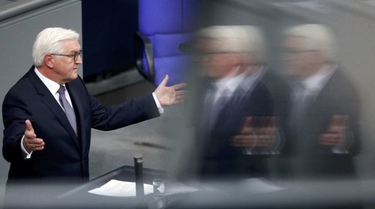 Η συγκινητική ιστορία του νέου γερμανού προέδρου, πως έσωσε τη γυναίκα του