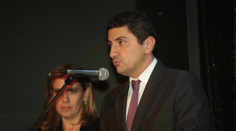 Ο Λευτέρης Αυγενάκης βλέπει σύντομα εκλογές στην Ελλάδα
