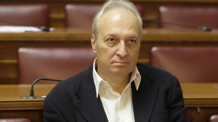 Πέθανε ο πρώην υπουργός και βουλευτής της ΝΔ Β. Μπασιάκος
