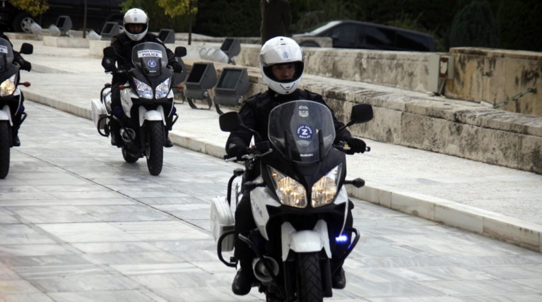 Δύο 9χρονοι έκαναν ληστεία στο Περιστέρι με ξύλινα ρόπαλα