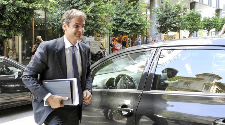 Oι "φθαρμένοι" και οι "άφθαρτοι"- Με ποιους θα κυβερνήσει ο Κυριάκος