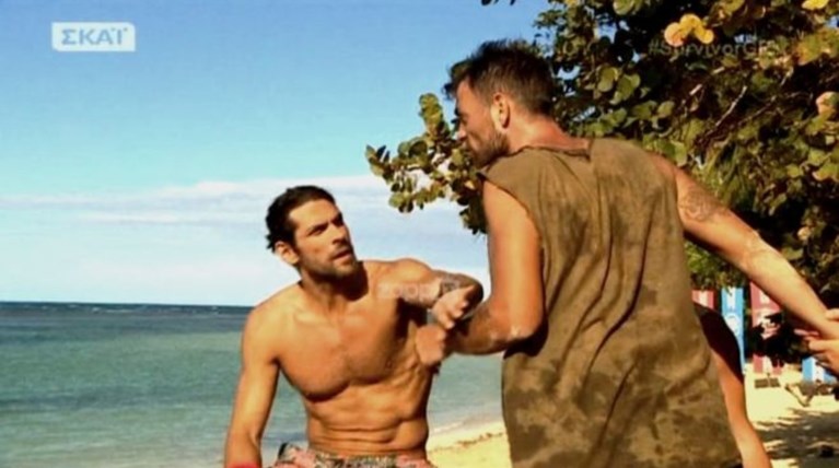 Survivor: Γιατί ο Χανταμπάκης όρμηξε στον καινούργιο παίκτη [Βίντεο]
