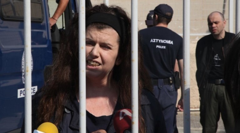 Ζητούν να παρευρεθούν στη δίκη για την επιμέλεια του γιου τους