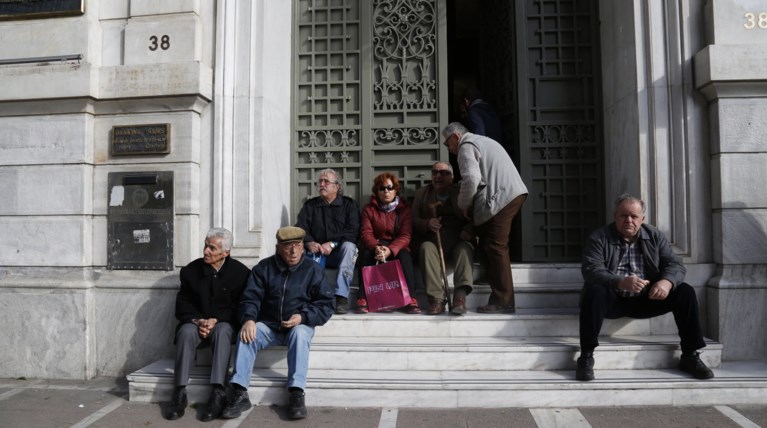 Αναδρομικές περικοπές από 50 € το μήνα σε συντάξεις με εγκύκλιο του ΕΦΚΑ