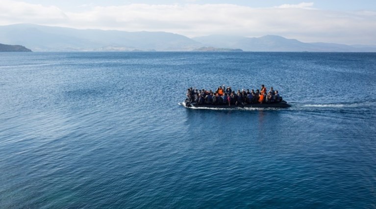 Εντοπίστηκαν 85 παράτυποι μετανάστες έξω από την Πύλο