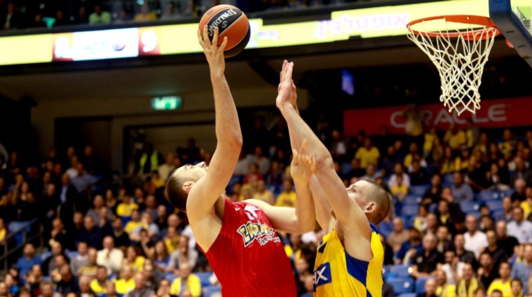 Euroleague: Ο Ολυμπιακός πέρασε νικηφόρα με 82-71 από το Τελ Αβίβ