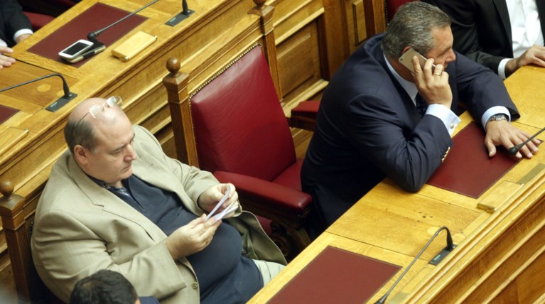 Φίλης σε Καμμένο: Δεν είναι ώρα για νέα εξοπλιστικά 3,5 δισ.