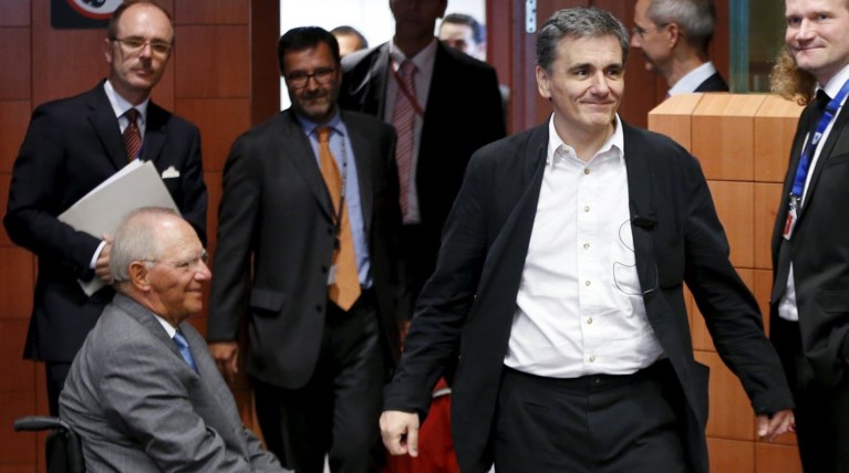 Σόιμπλε σε Τσακαλώτο: Ελπίζω ότι τελειώνουμε - Η Ελλάδα έχει υποχρεώσεις