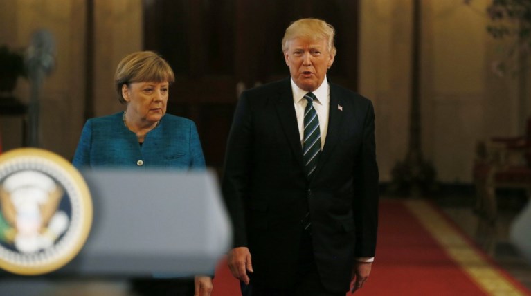 Τραμπ κατά Γερμανίας: "Μας οφείλει τεράστια χρηματικά ποσά"