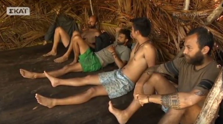 Oι μαχητές «έθαψαν» τον Αγγελόπουλο: Μακάρι να φύγει, του αξίζει