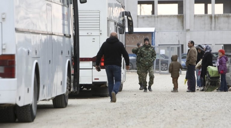 Έφτασαν στα νησιά του Αιγαίου 261 πρόσφυγες και μετανάστες