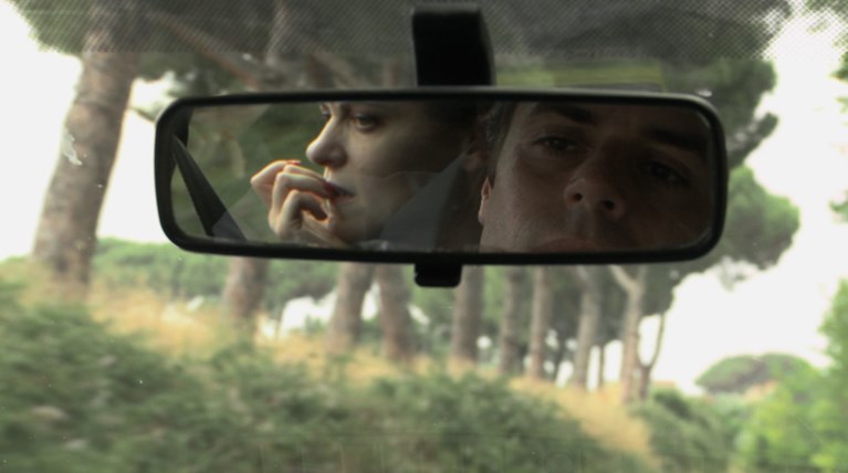 Η έκθεση Paratoxic Paradoxes στο Μουσείο Μπενάκη