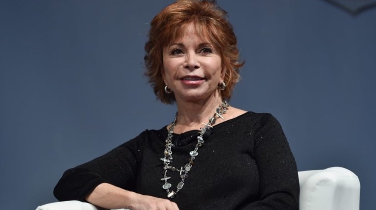 Η Ιζαμπέλ Αλιέντε γράφει το πρώτο της αστυνομικό στα ίχνη του δολοφόνου