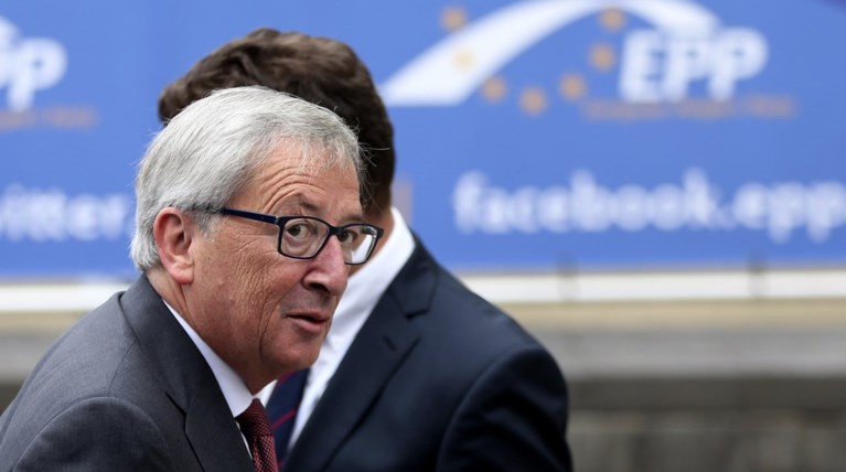 Γιούνκερ σε Τραμπ: Αν καταρρεύσει η ΕΕ θα έχουμε πόλεμο στα Δ. Βαλκάνια