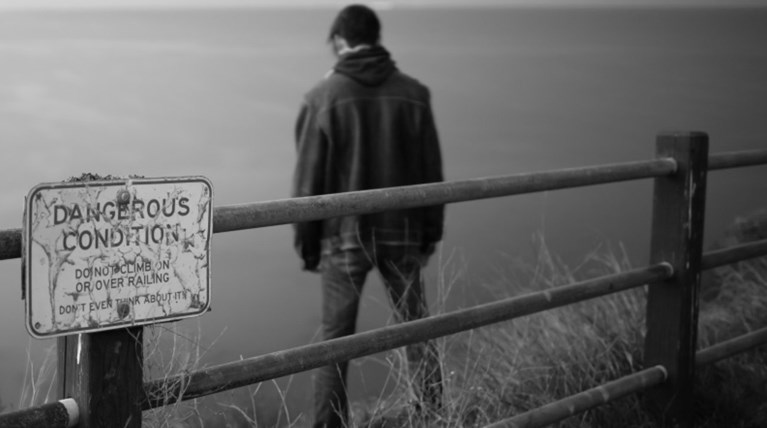 Μία αυτοκτονία και δύο απόπειρες κάθε μέρα στην Ελλάδα