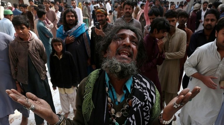 Τουλάχιστον 22 νεκροί από επίθεση σε τέμενος στο Πακιστάν