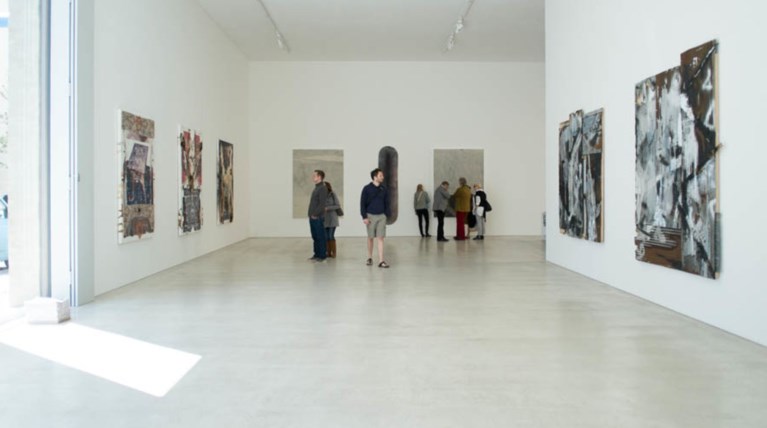 Οι γκαλερί της Αθήνας υποδέχονται τη documenta14