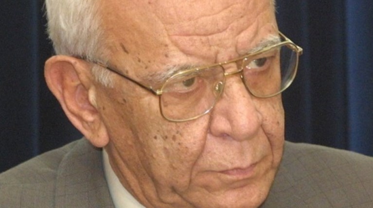 Απεβίωσε ο Νικόλαος Γιατράκος πρώην δήμαρχος Αθηναίων