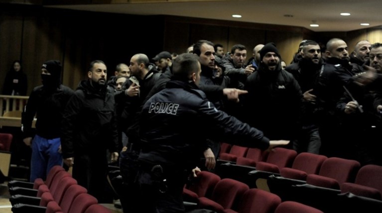 Ταυτοποίησαν τον χρυσαυγίτη που επιτέθηκε στη Μάγδα Φύσσα