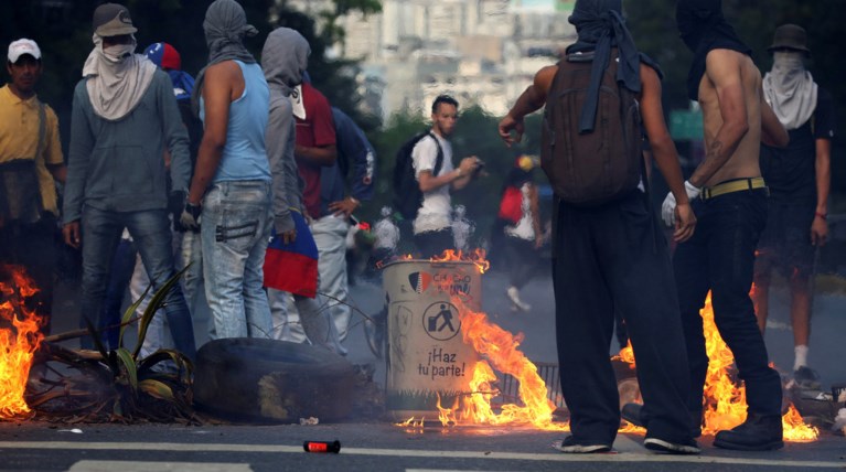 Αγριες συγκρούσεις στο κέντρο του Καράκας [ΕΙΚΟΝΕΣ]