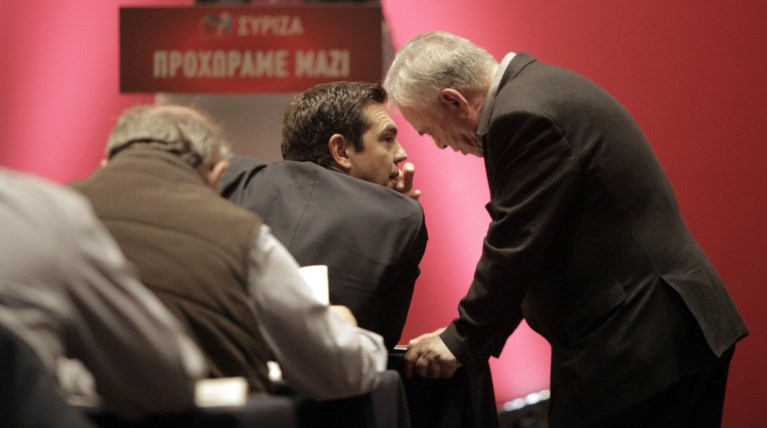 Ενστάσεις για τη συμφωνία, υπόνοιες για κάλπες από Φίλη και 53