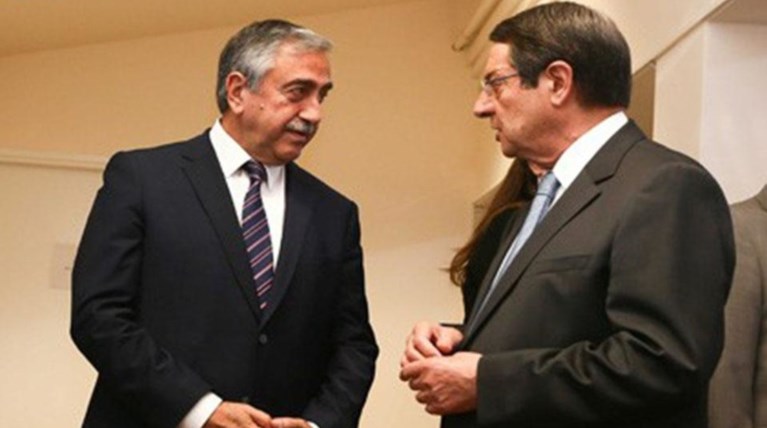 Κυπριακό: Ξαναρχίζουν οι διαπραγματεύσεις Αναστασιάδη-Ακιντζί