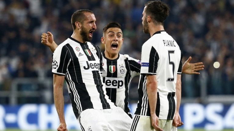 Η Γιουβέντους "ζάλισε" την Μπαρτσελόνα με το 3-0 στο Τορίνο