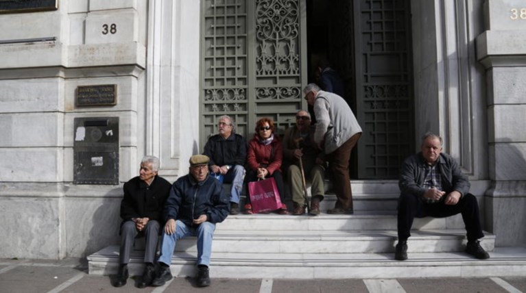 Aπό το πρώτο ευρώ οι περικοπές στις συντάξεις το 2019