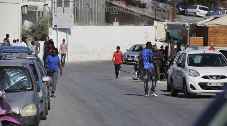 Στην Αθήνα με ελικόπτερο πρόσφυγας που ξυλοκοπήθηκε άγρια στη Σούδα