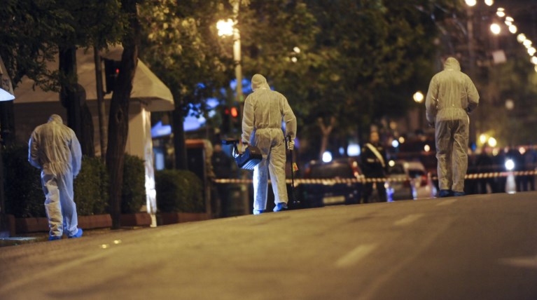 Εκρηξη βόμβας σε τράπεζα στο κέντρο της Αθήνας
