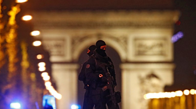 Ο ISIS ανέλαβε την ευθύνη για την επίθεση στα Ηλύσια Πεδία