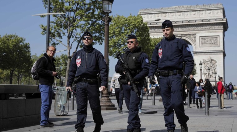 Σημείωμα υπέρ του ISIS κοντά στο πτώμα του δράστη της επίθεσης