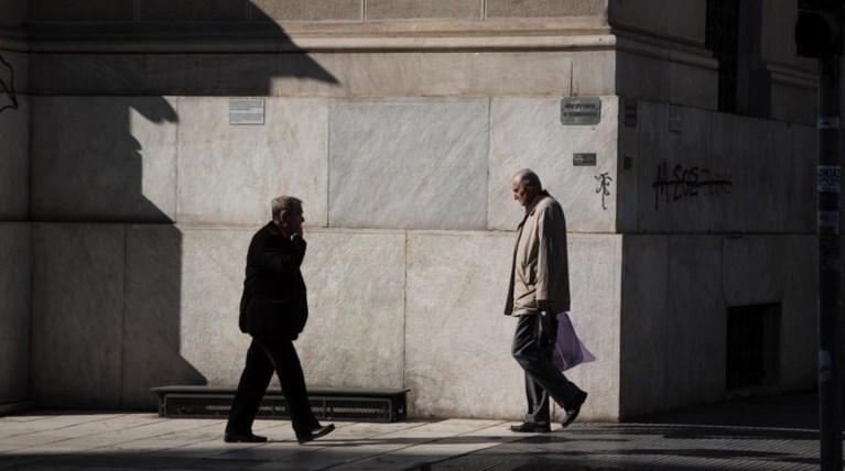 To τσουνάμι των φόρων «έχτισε» το πλεόνασμα μαμούθ για το 2016