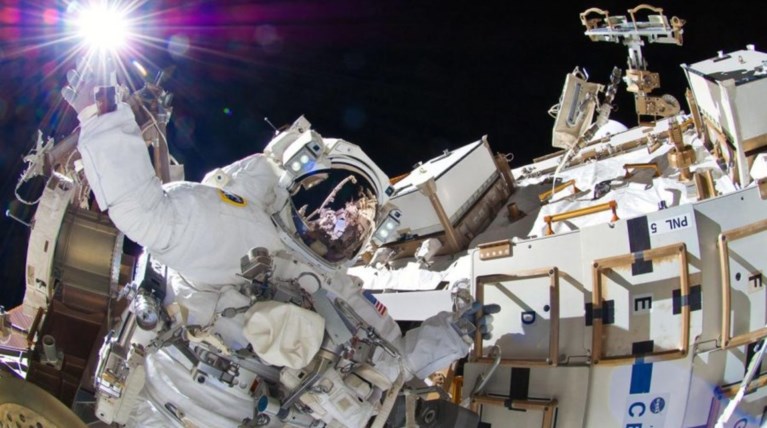 Το μοναδικό αρχείο της NASA: 140.000 φωτογραφίες διαθέσιμες online