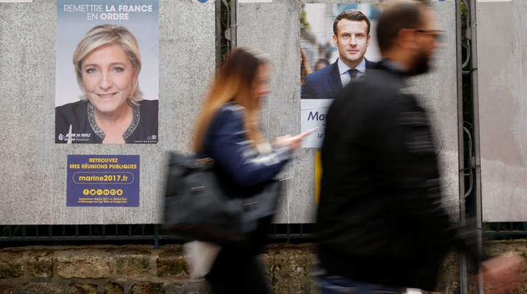 Μακρόν και Λεπέν στον δεύτερο γύρο με προβάδισμα του Μακρόν