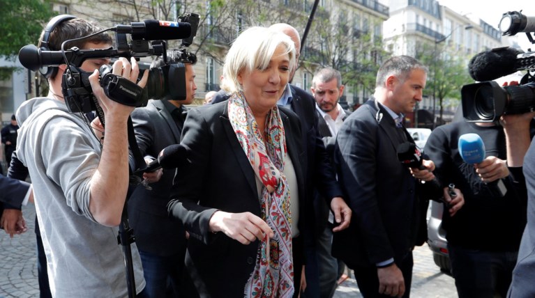 Η Λεπέν παραιτήθηκε αιφνιδιαστικά από την ηγεσία του κόμματος