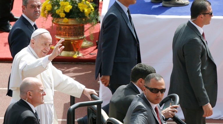 Xιλιάδες στην λειτουργία του Πάπα στο Κάιρο [ΕΙΚΟΝΕΣ]