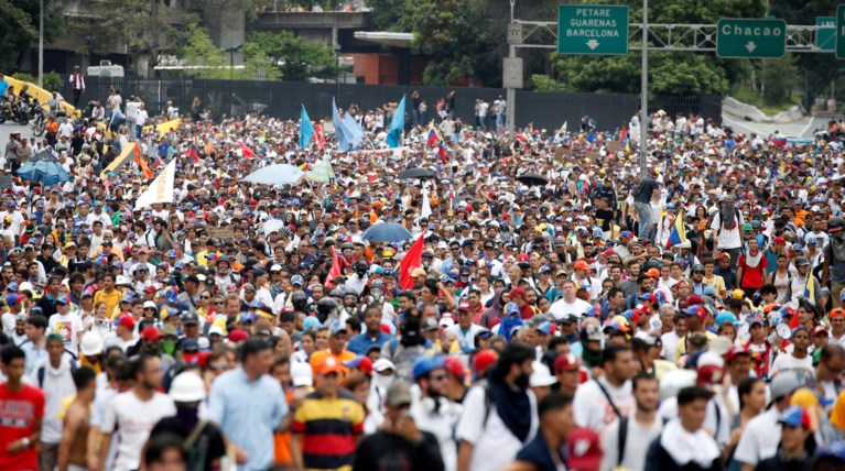 Νέες διαδηλώσεις στη Βενεζουέλα, χρήση χημικών από τις αρχές