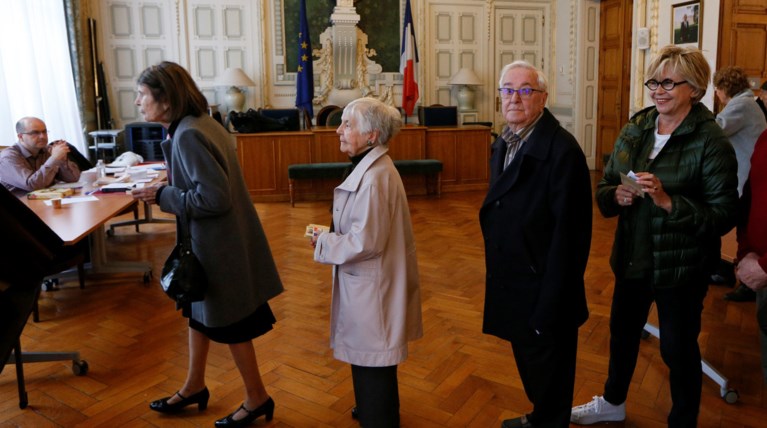 Αντίστοιχη με τον 1ο γύρο η προσέλευση των Γάλλων στις κάλπες