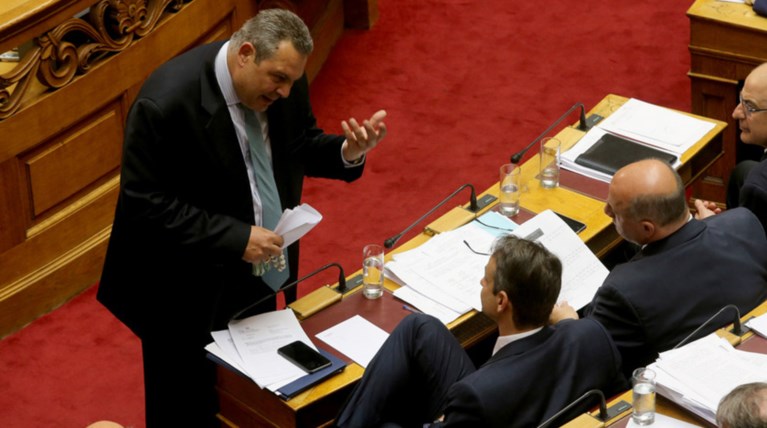 Σφάζονται  ΝΔ &  Καμμένος για   την τροπολογία Σαββίδη