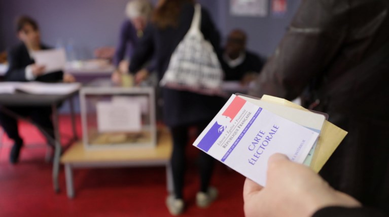 Γαλλικές εκλογές: Αποχή ρεκόρ βλέπουν οι εταιρίες δημοσκοπήσεων