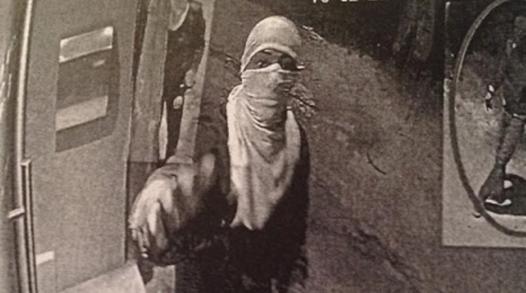 Τα ντοκουμέντα της δράσης των ληστών των χρηματοκιβωτίων -Φωτο & συνομιλίες