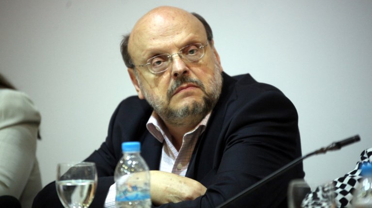 Νέο καραμανλικό «άδειασμα» στον Μητσοτάκη για τις εκλογές