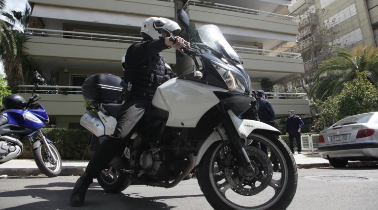 Νίκαια: Ιδιοκτήτρια έβαλε «μπράβο» να εκφοβίσει τους ενοικιαστές της